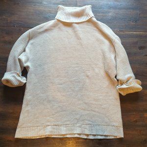 Turtle neck sweater